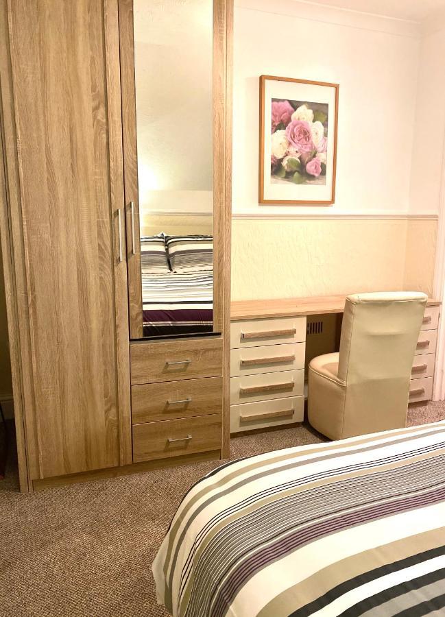 Seaford Lodge Apartments ويستون سوبر مير المظهر الخارجي الصورة